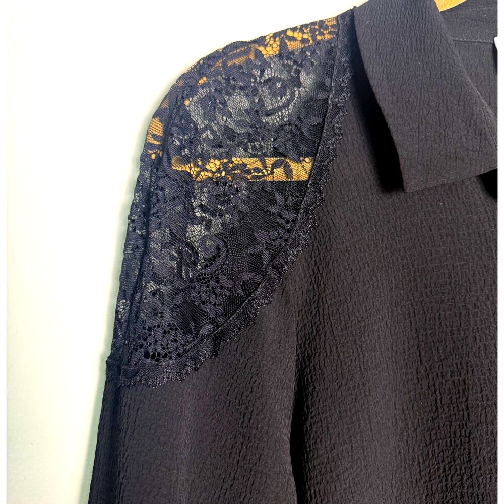 LAUNDRY by SHELLI SEGAL Button Down Black Lace Accent Blouse, Size: M - Picture 8 of 9